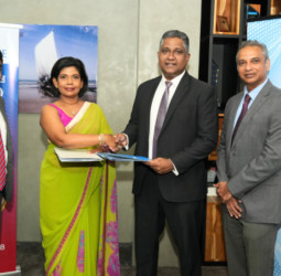 SDB bank Announces Strategic Bancassurance Partnership with LOLC Life Assurance Ltd