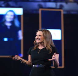 Join award winning leadership expert Mimi Nicklin LIVE in Colombo for an Emotional Intelligence in Leadership Masterclass