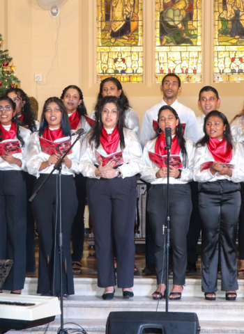 Union Bank Rings in the Season with Christmas Carols