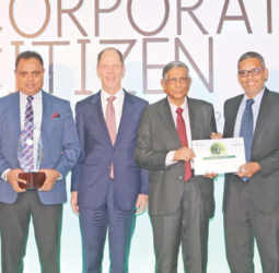 Singer Sri Lanka wins ‘Retail Sector Award’ at Best Corporate Citizen Sustainability awards
