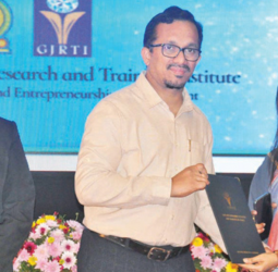 Gem and jewellery industry needs to tap African, ME and East Asia markets