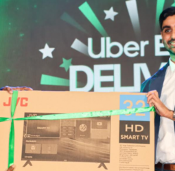 Uber Eats celebrates couriers' with awards worth LKR 8 Million
