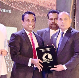 Sanasa General Insurance receives the Best Work Place of the Year award