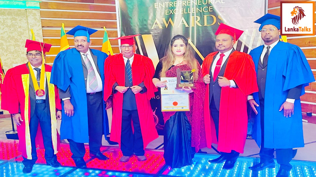 C Pearl White honoured as the Most Trending Herbal Beauty Product at Entrepreneurial Excellence Awards