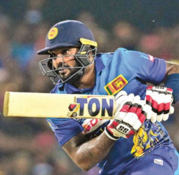 Colombo, Jaffna reach final