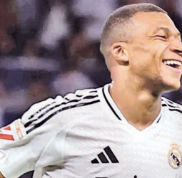 Real Madrid come back to extend unbeaten start