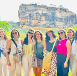 Tourist arrivals top 2.1 m mark with November boost