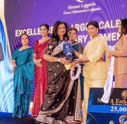 Manel Rajkumar of D & R Exports honoured with the ‘Legendary Woman of the Year’ award at the Women Legend Awards 2025